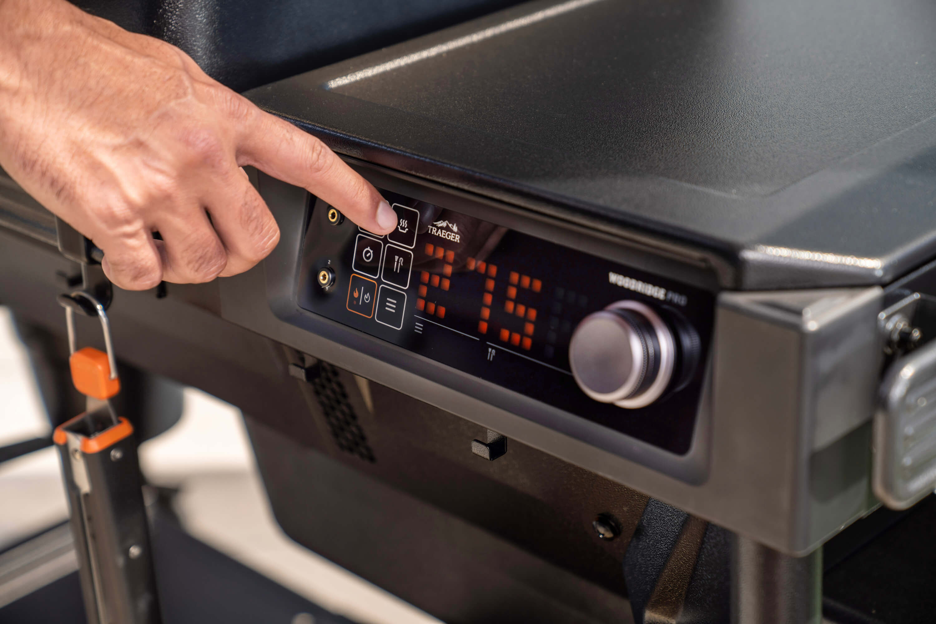 Traeger WOODRIDGE Pro inkl. WiFire